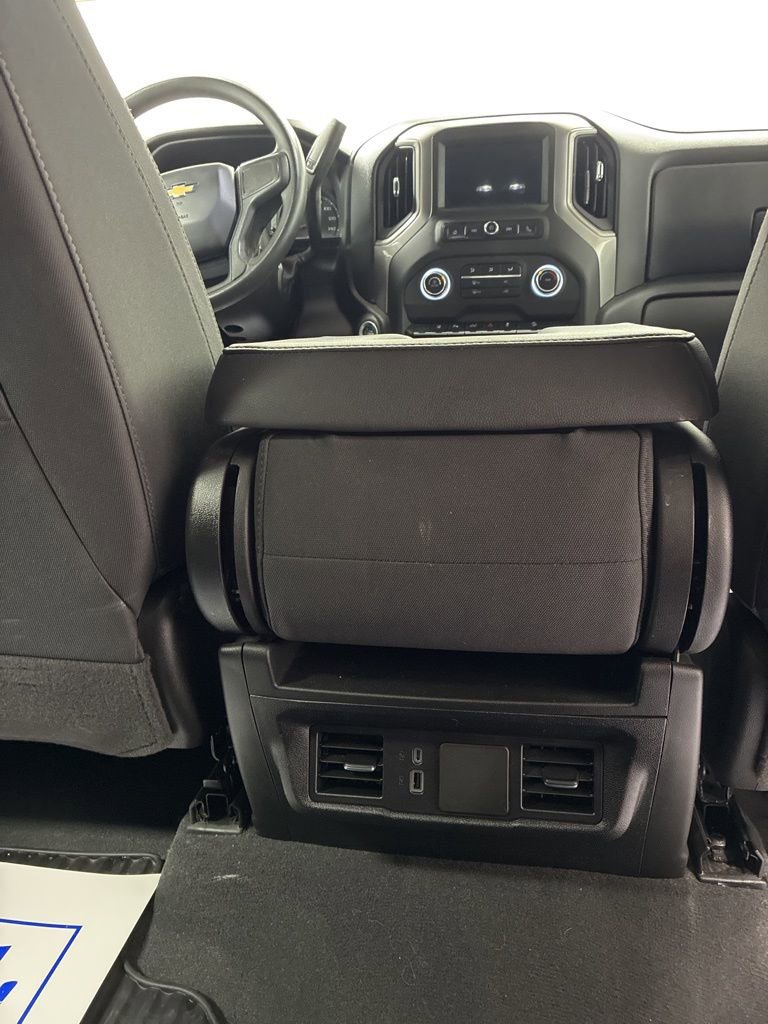 Used 2025 Chevrolet Silverado 2500 Custom w/ Custom Value Package image 25