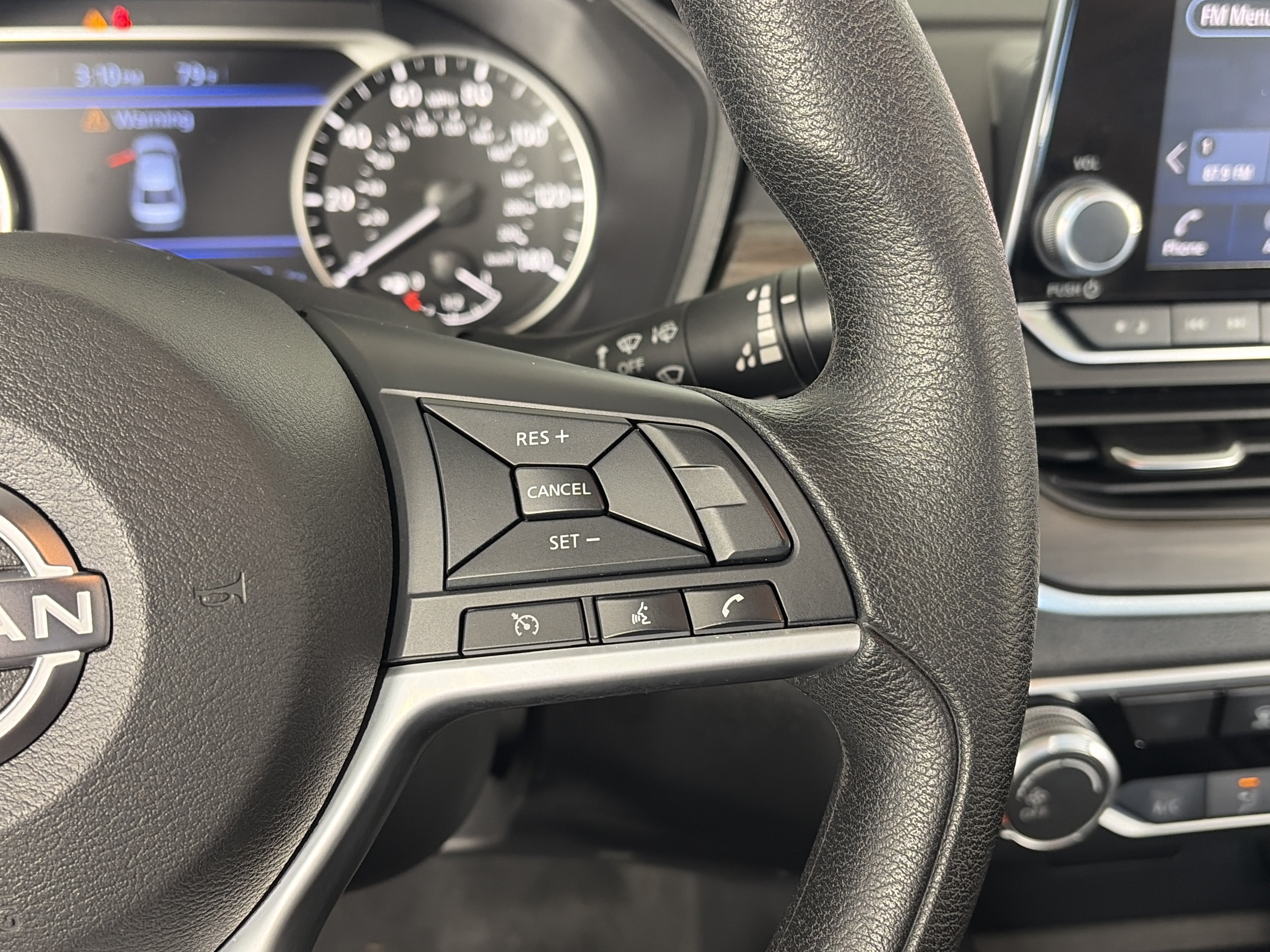 Used 2025 Nissan Altima 2.5 SV AWD/4WD image 27