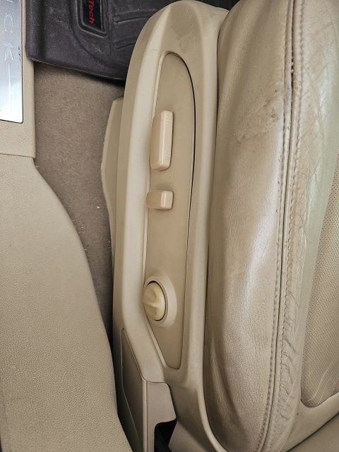 Used 2012 Buick Enclave Leather image 38