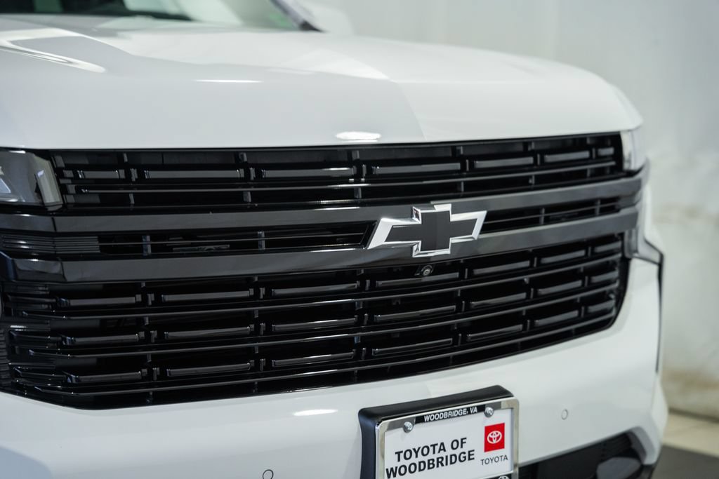 Used 2024 Chevrolet Tahoe RST w/ Luxury Package AWD/4WD image 12