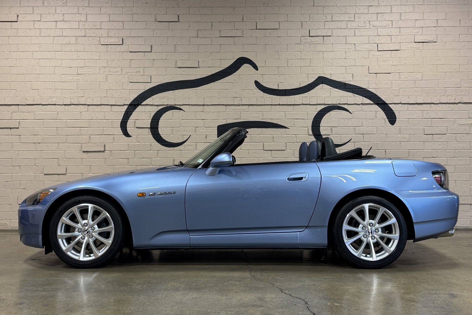 Used 2006 Honda S2000 image 12