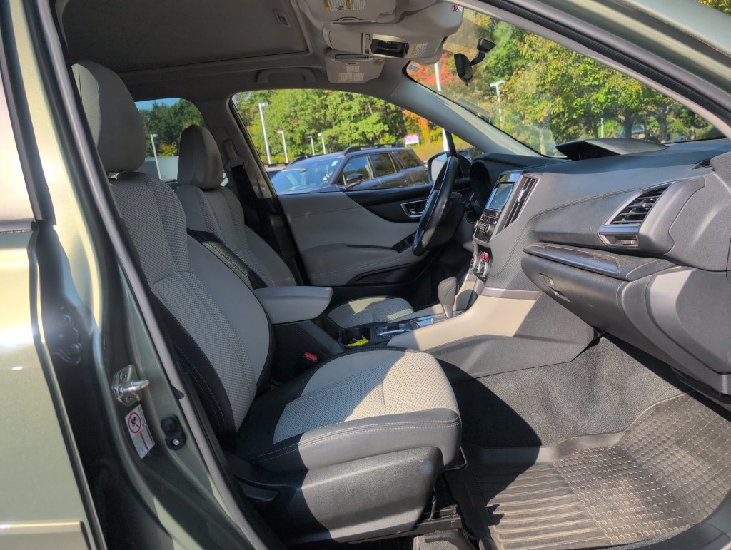 Used 2020 Subaru Forester Premium AWD/4WD image 37