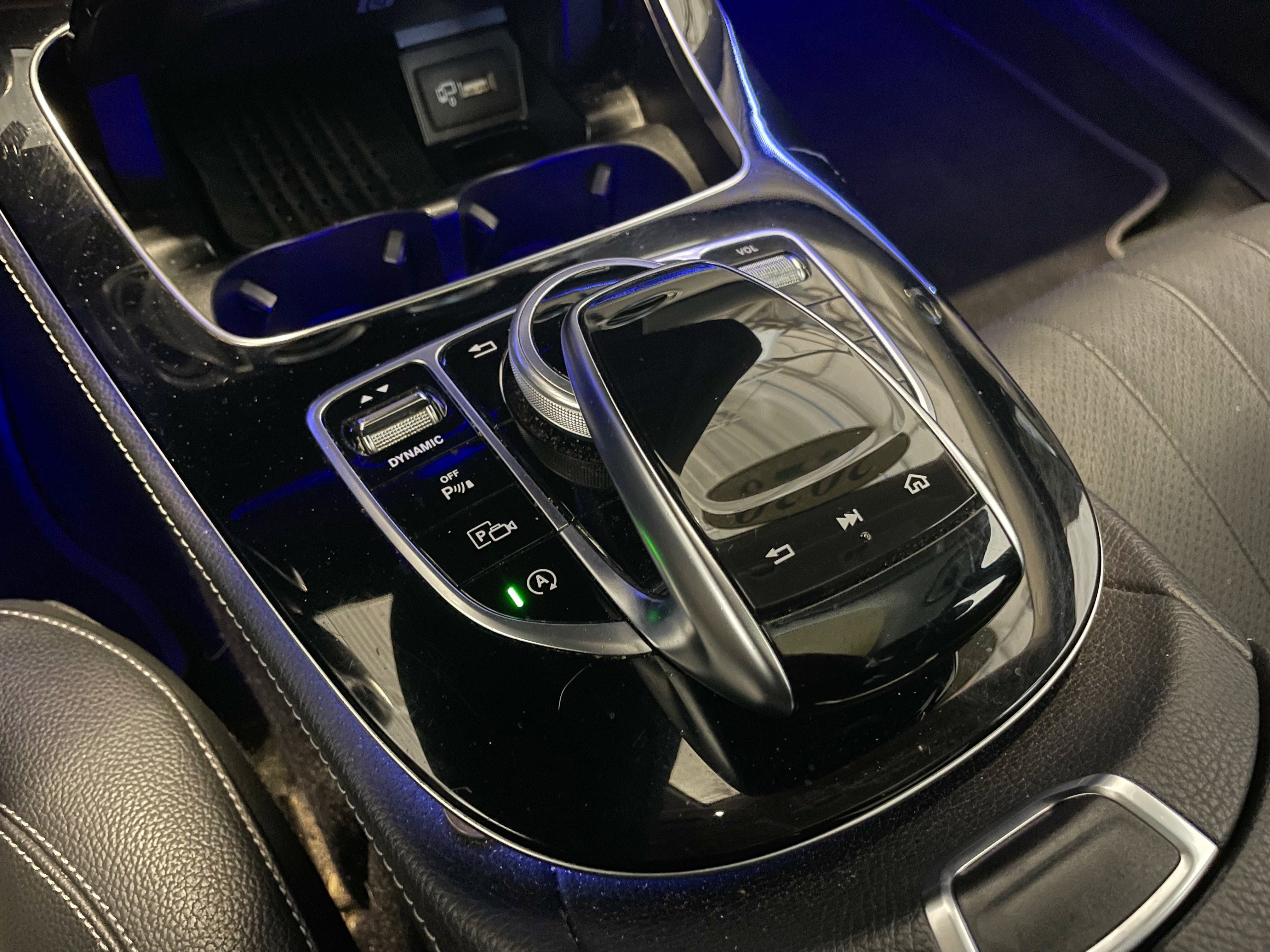 Used 2020 Mercedes-Benz E 350 4MATIC Sedan image 39