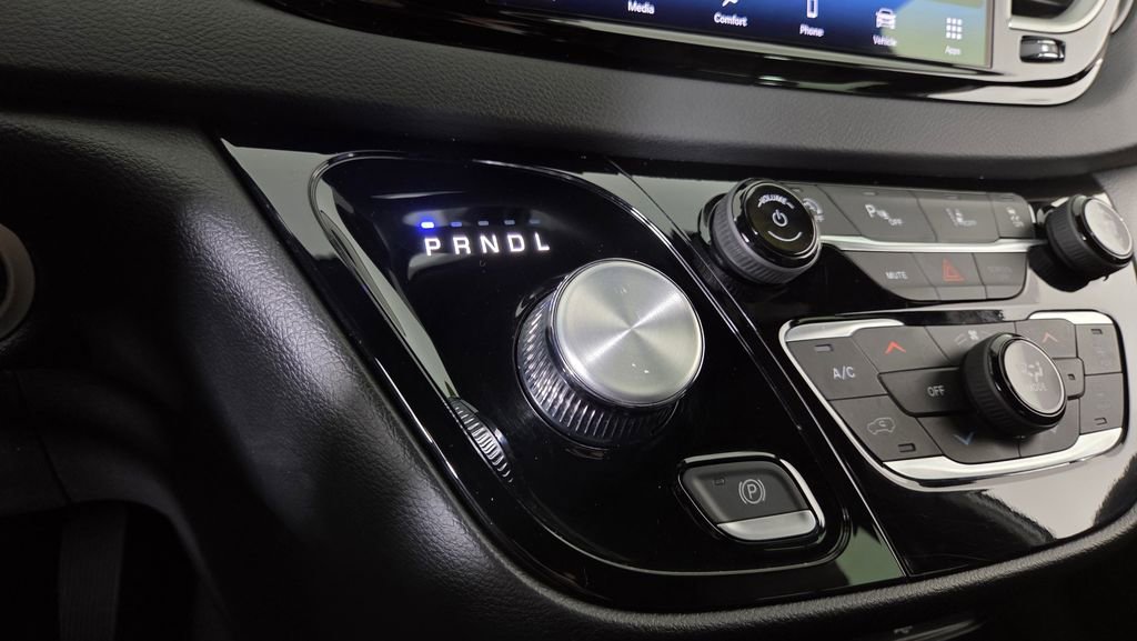 Used 2026 Chrysler Pacifica Select image 23