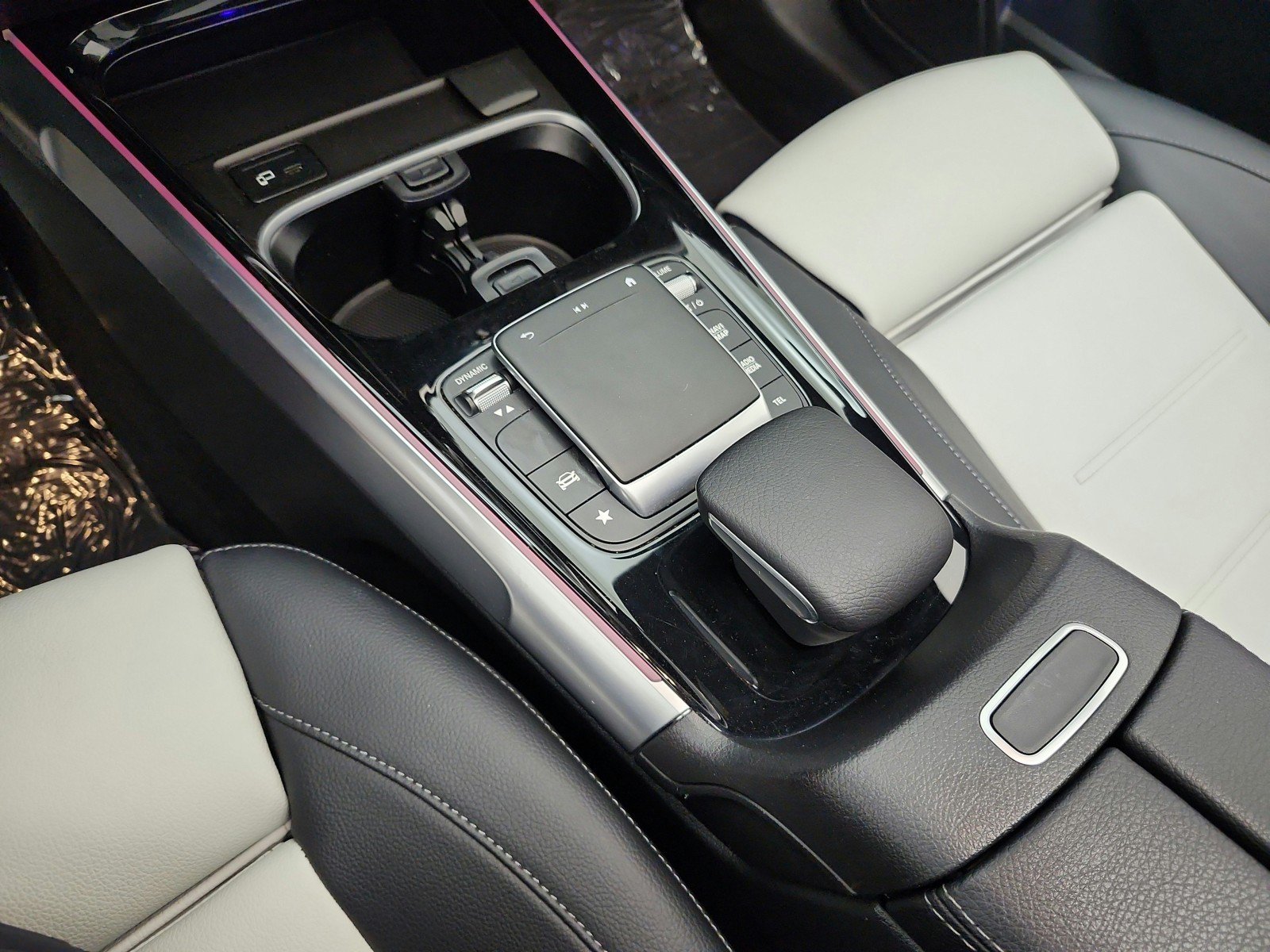 Used 2023 Mercedes-Benz GLB 250 image 13