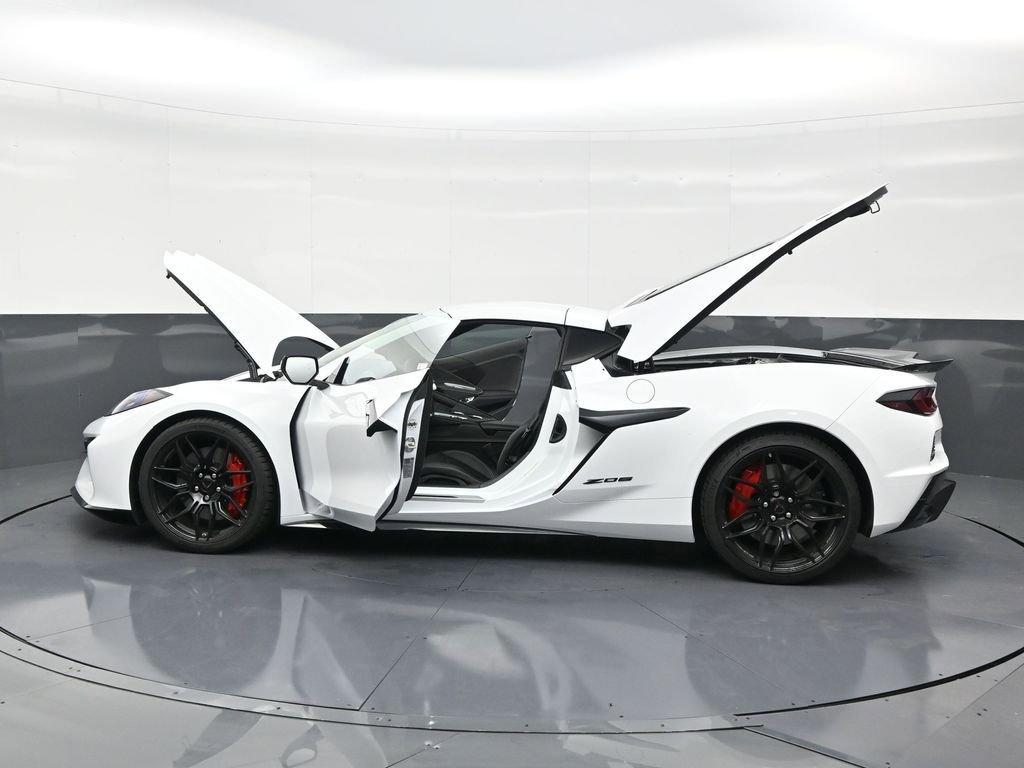 Used 2026 Chevrolet Corvette Z06 image 31