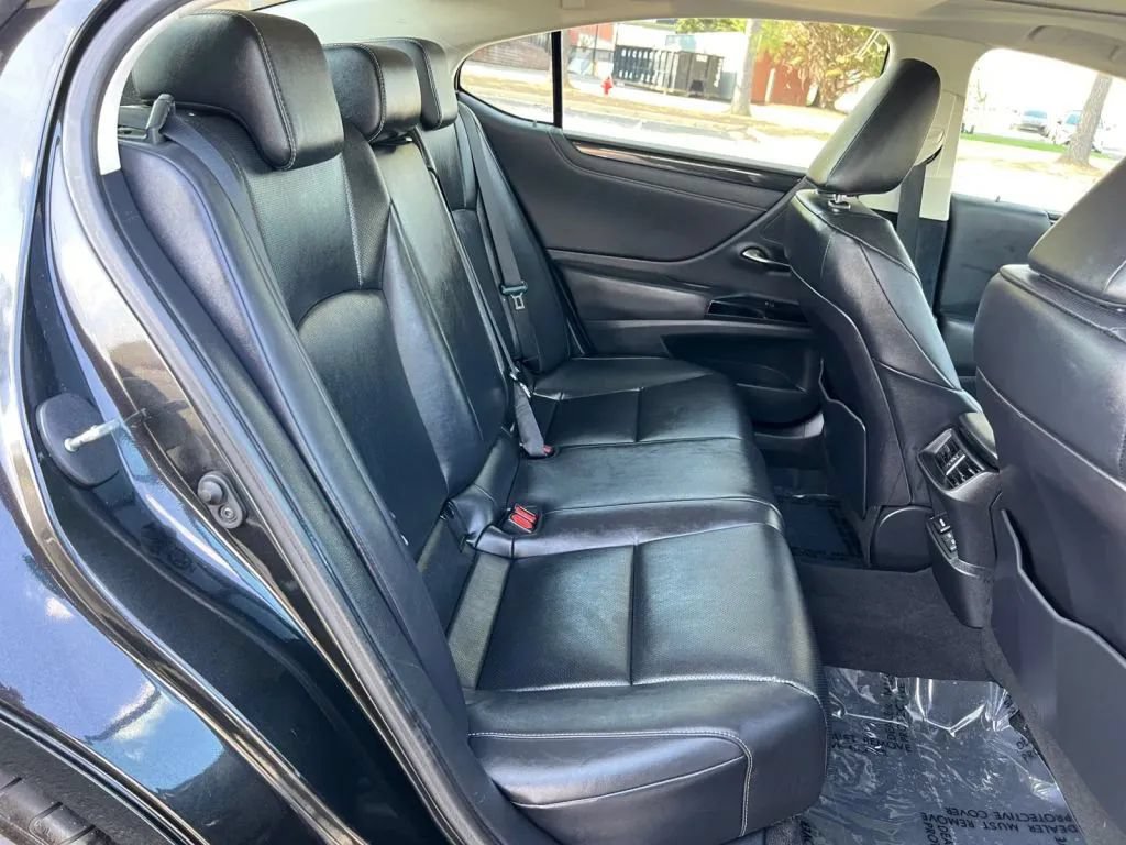 Used 2023 Lexus ES 350 w/ Accessory Package (Z1) FWD image 19