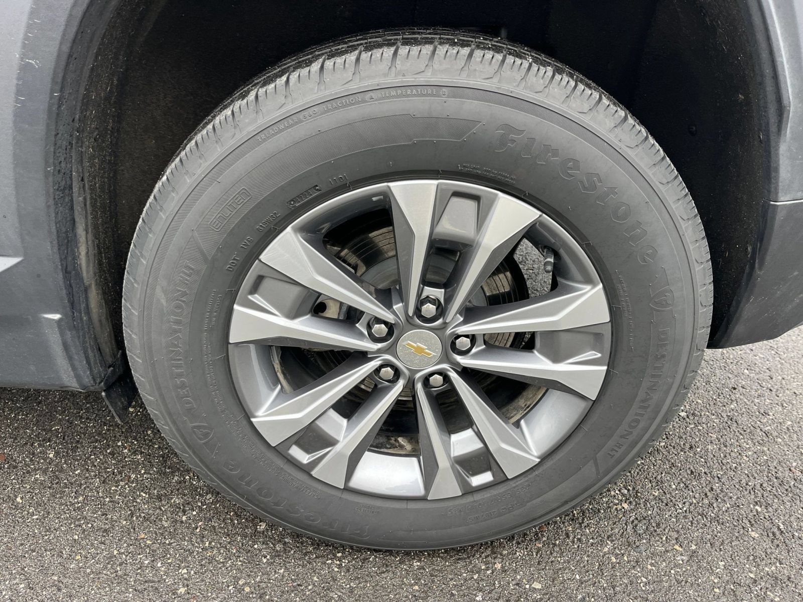 Used 2025 Chevrolet Equinox LT FWD image 30