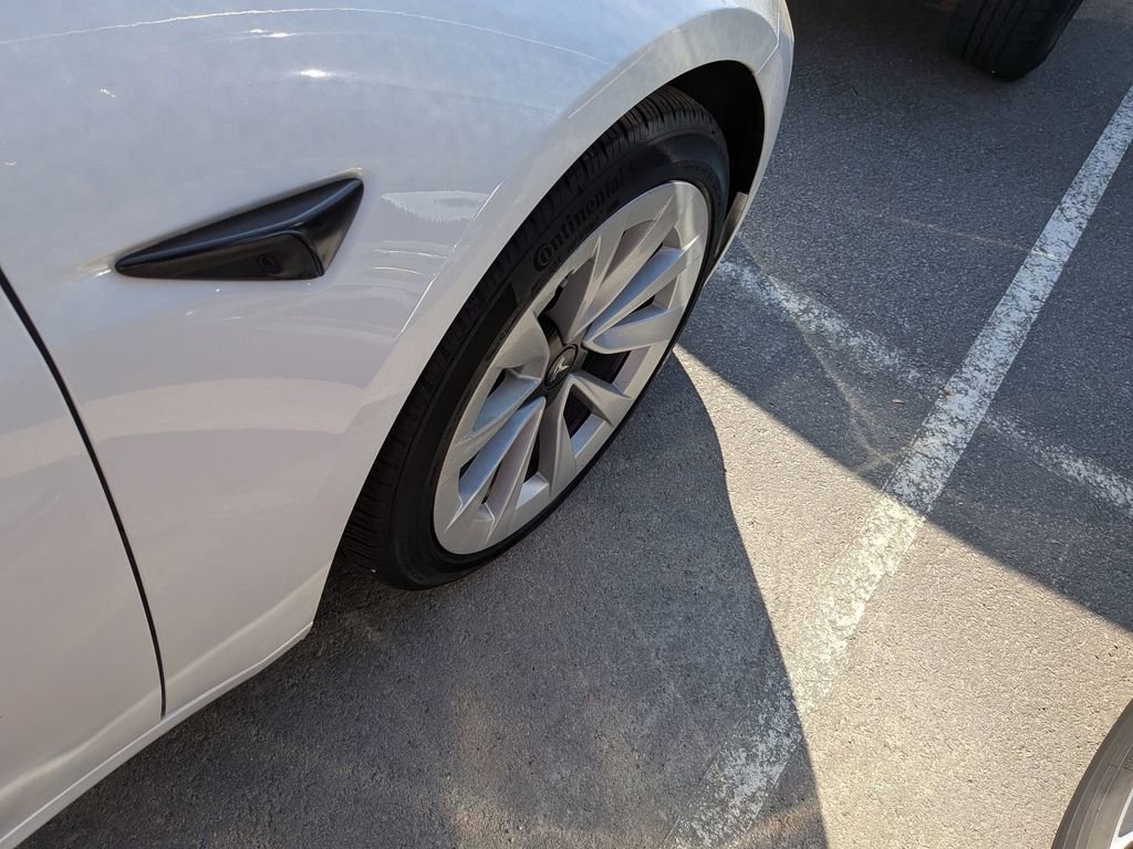 Used 2023 Tesla Model 3 Standard Range image 12