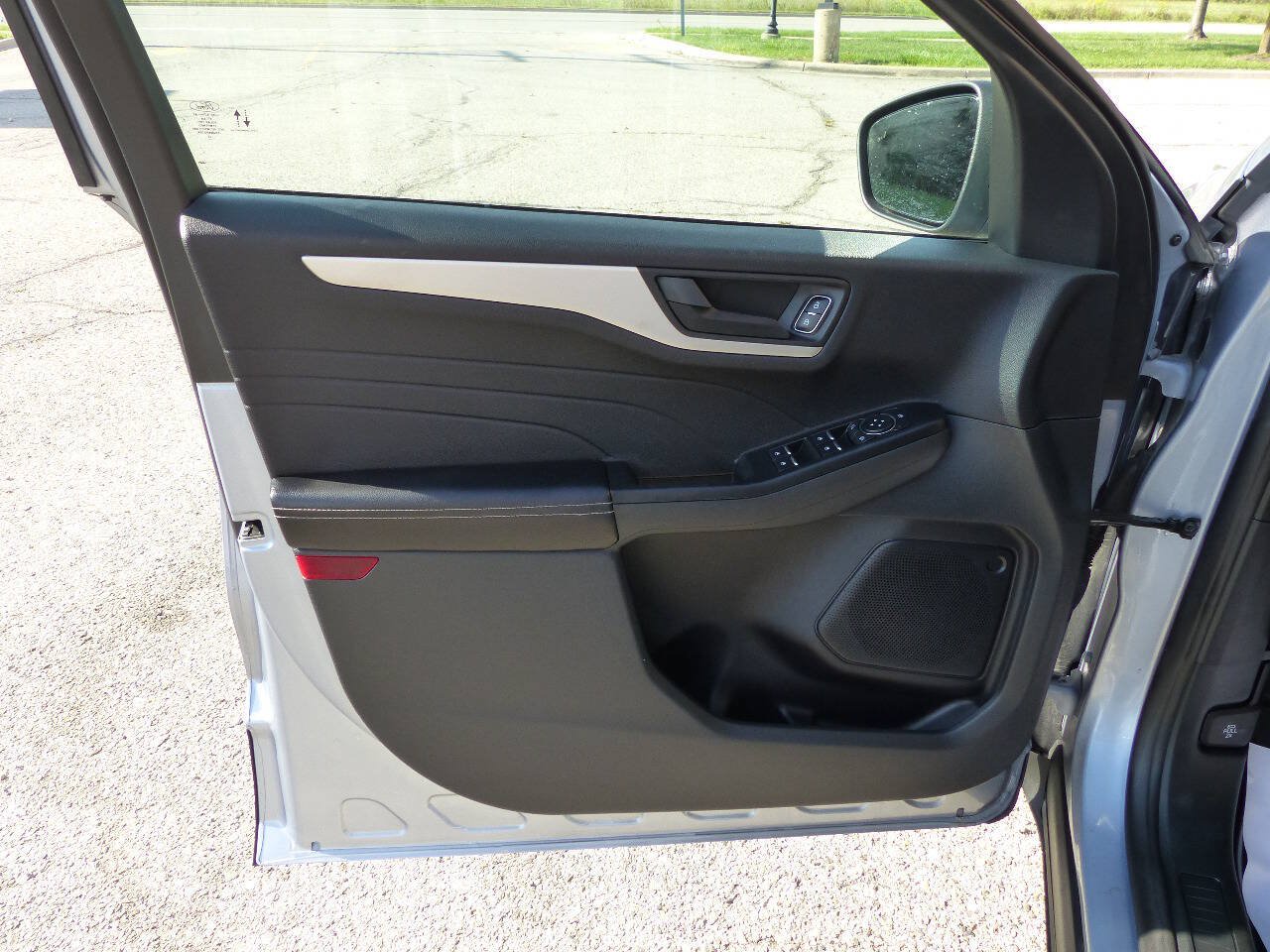 Used 2022 Ford Escape SE w/ Convenience Package AWD/4WD image 17