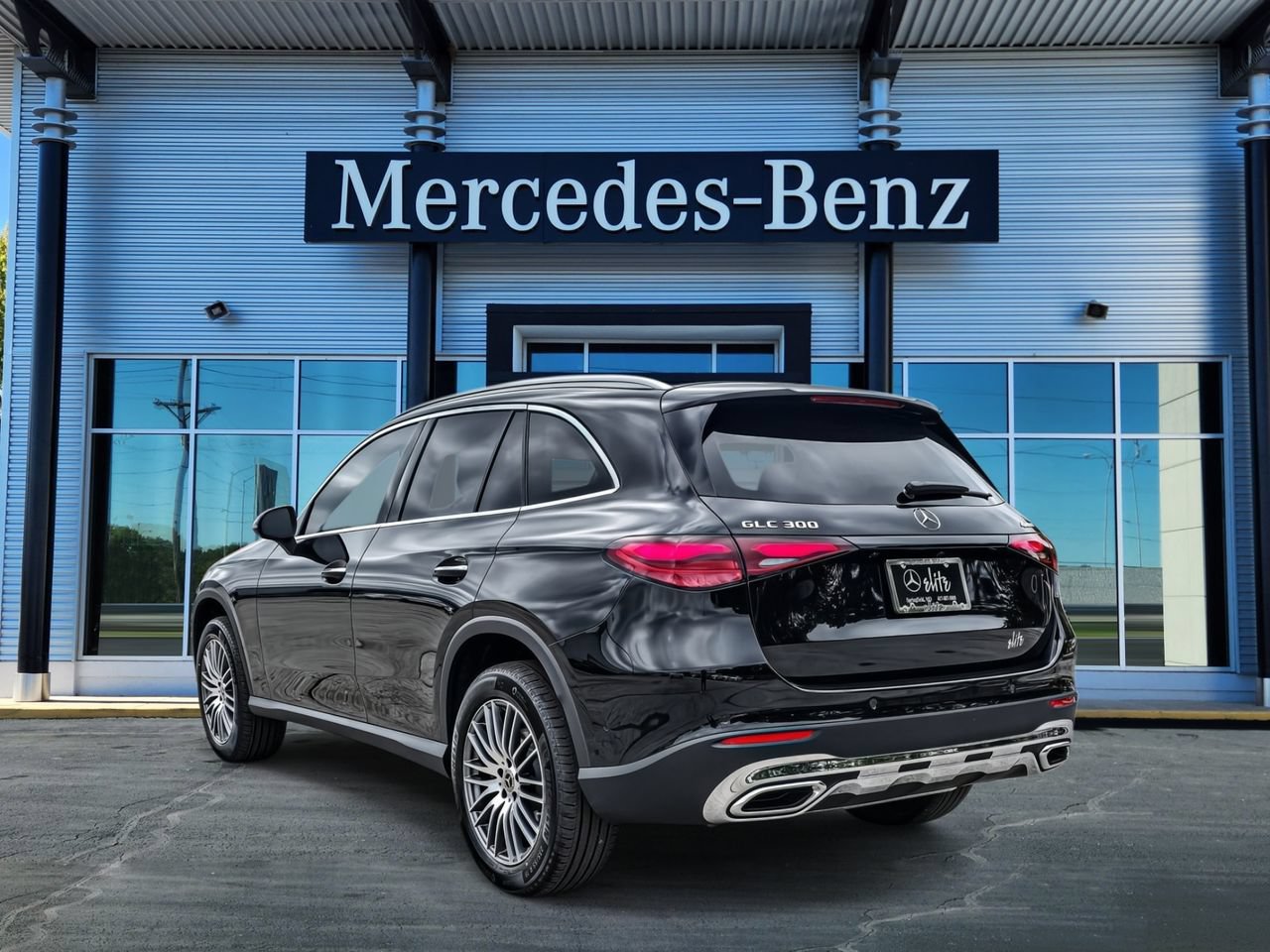 New 2026 Mercedes-Benz GLC 300 4MATIC image 4