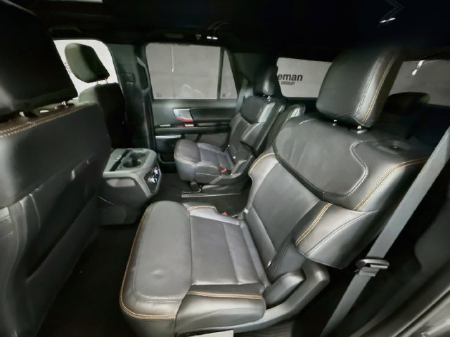 Used 2025 Ford Expedition Tremor AWD/4WD image 26