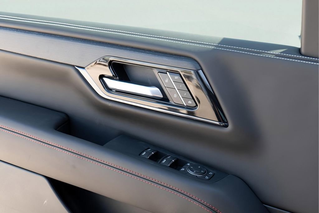 New 2026 GMC Yukon XL AT4 Ultimate w/ LPO, Floor Liner Package image 20