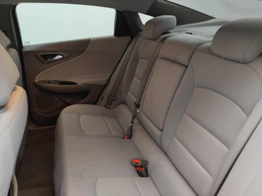 Used 2021 Chevrolet Malibu LT FWD image 18