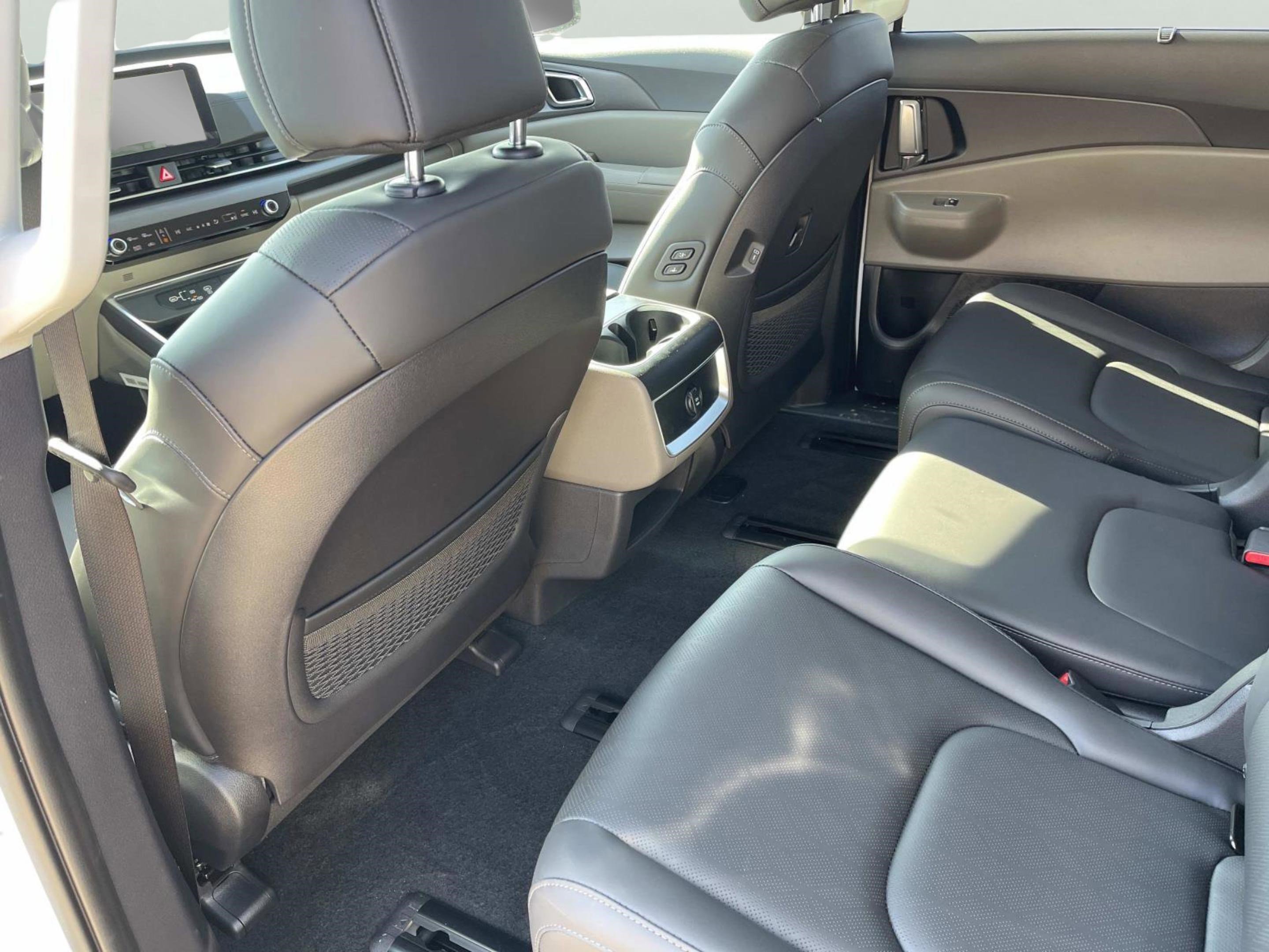 New 2026 Kia Carnival EX image 20