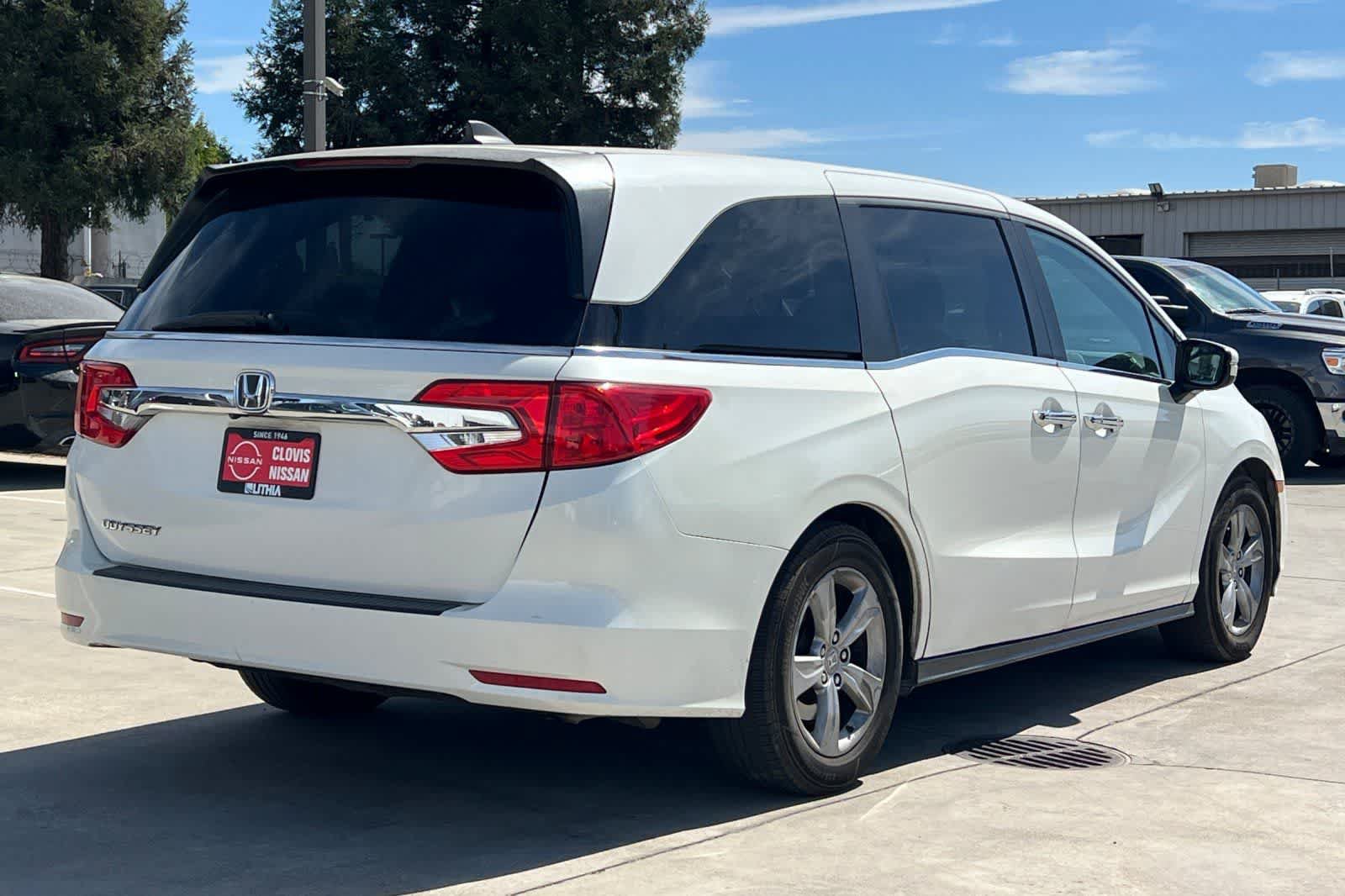 Used 2019 Honda Odyssey EX image 3