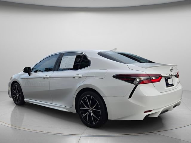 Used 2024 Toyota Camry SE w/ Convenience Package FWD image 6