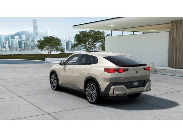 New 2027 BMW X2 xDrive28i AWD/4WD image 2