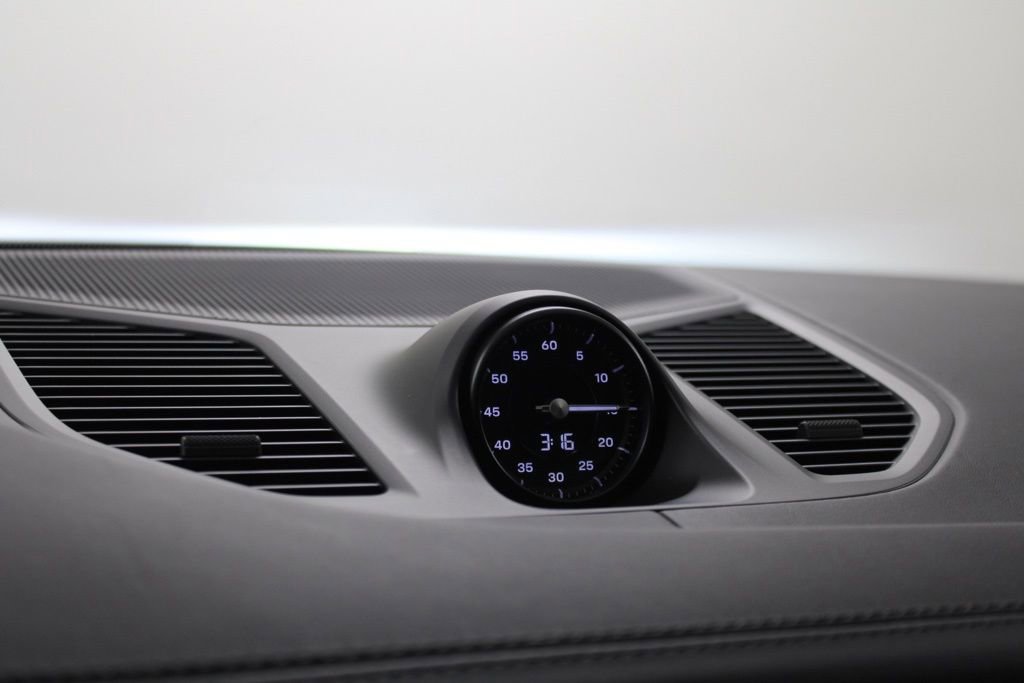 Certified 2025 Porsche Cayenne Coupe image 21