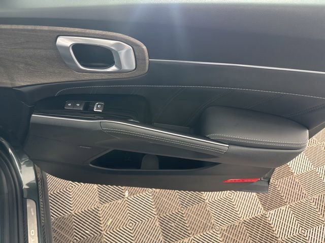 Certified 2023 Kia Sorento SX Prestige AWD/4WD image 21