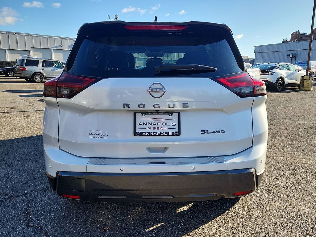 Certified 2025 Nissan Rogue SL image 6