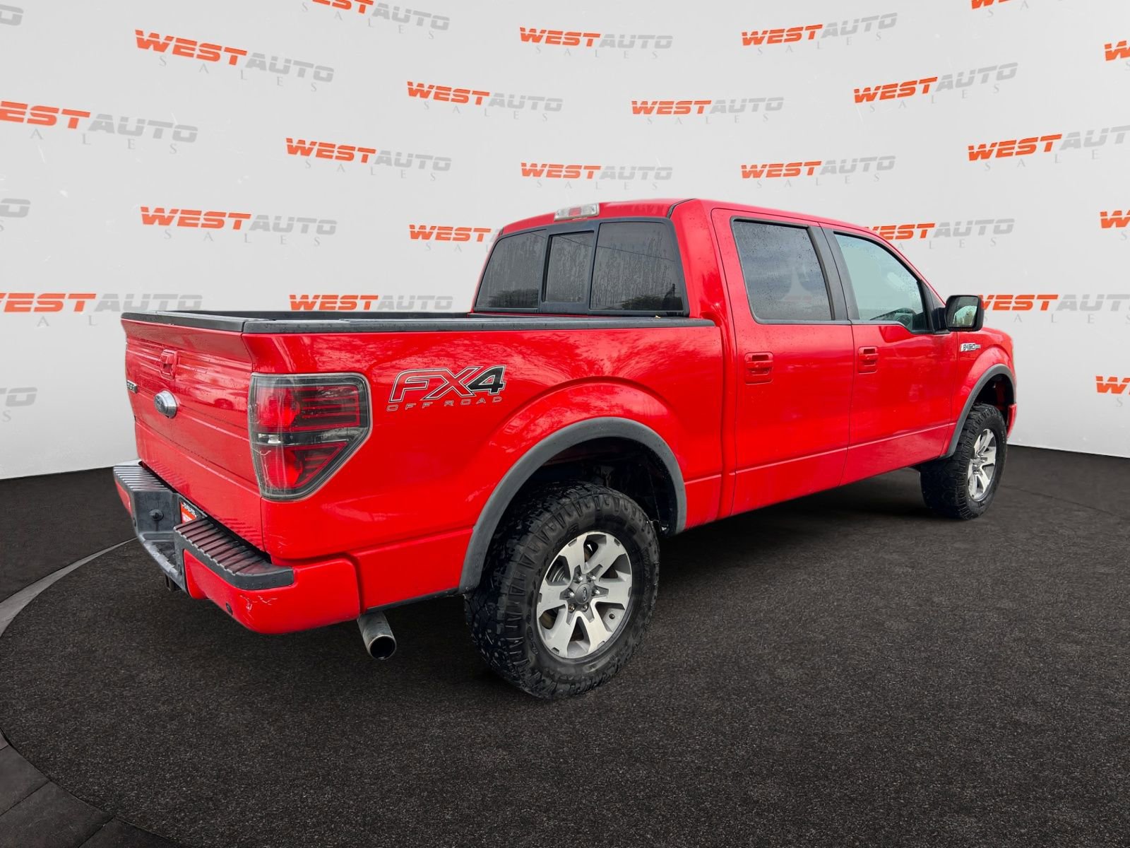 Used 2014 Ford F150 FX4 w/ Equipment Group 402A Luxury image 5