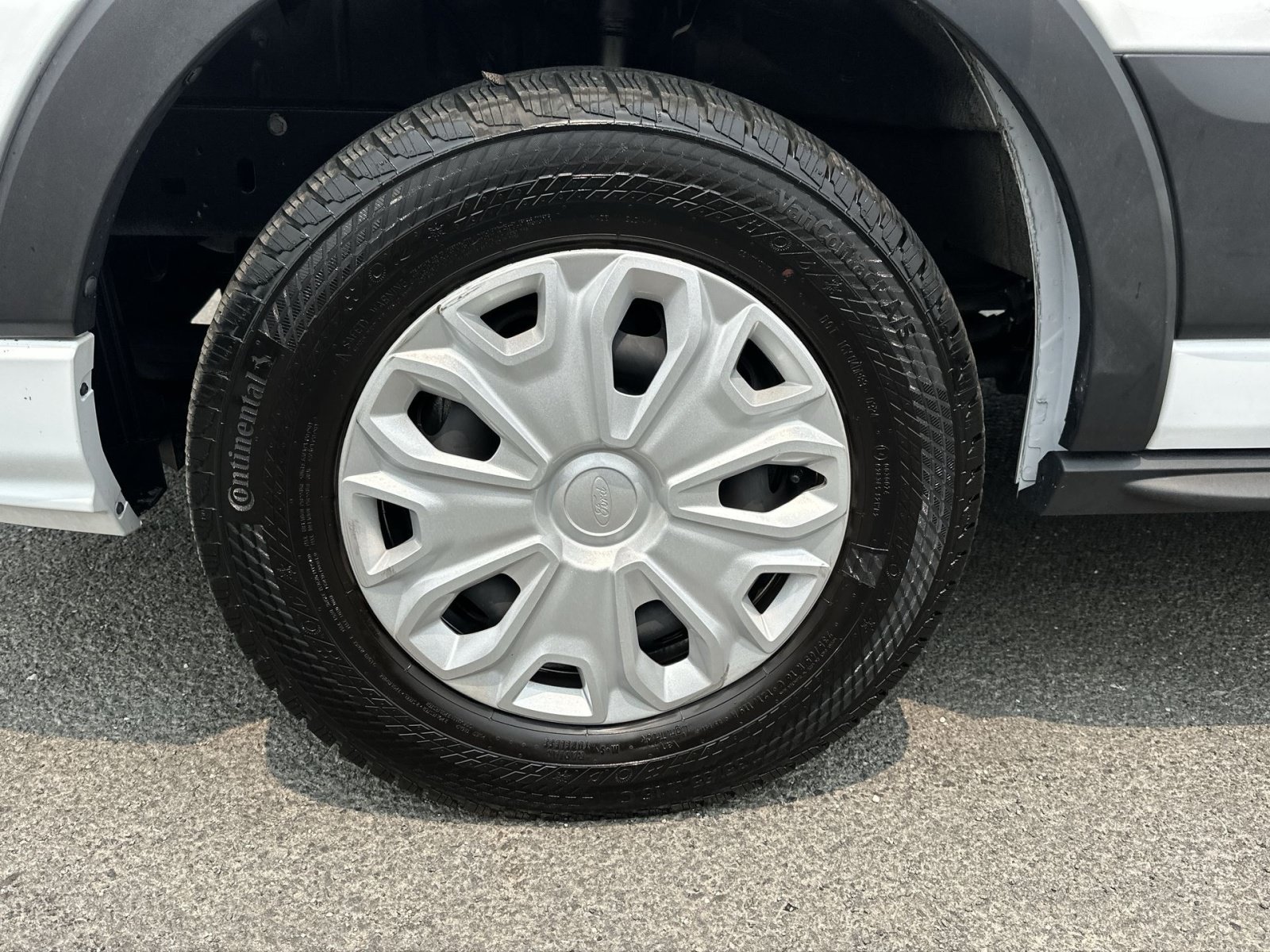 Certified 2024 Ford Transit 350 XLT RWD image 20