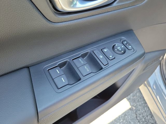 Used 2025 Honda CR-V Sport image 9
