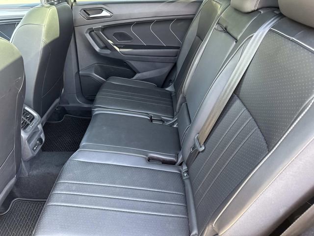 Used 2024 Volkswagen Tiguan SE R-Line image 25