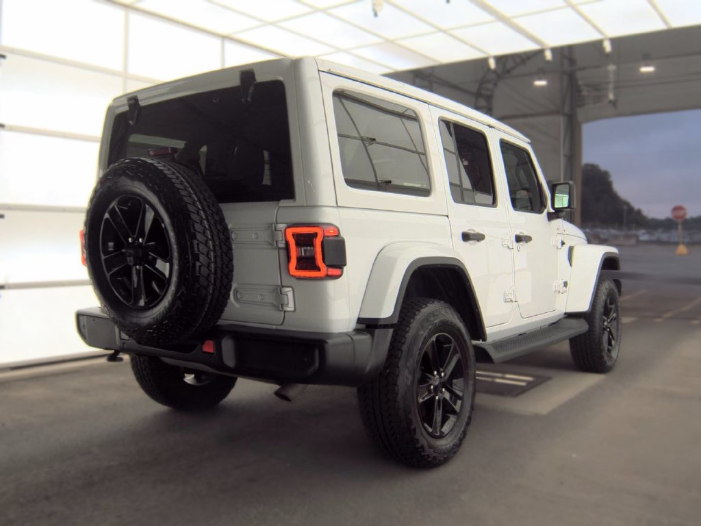 Certified 2022 Jeep Wrangler Unlimited Sahara AWD/4WD image 2