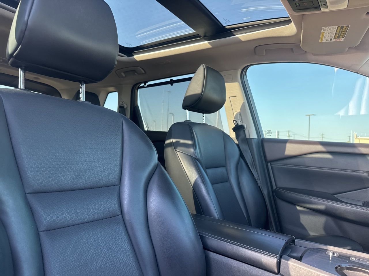 Certified 2021 Nissan Rogue SV w/ Premium Package image 28