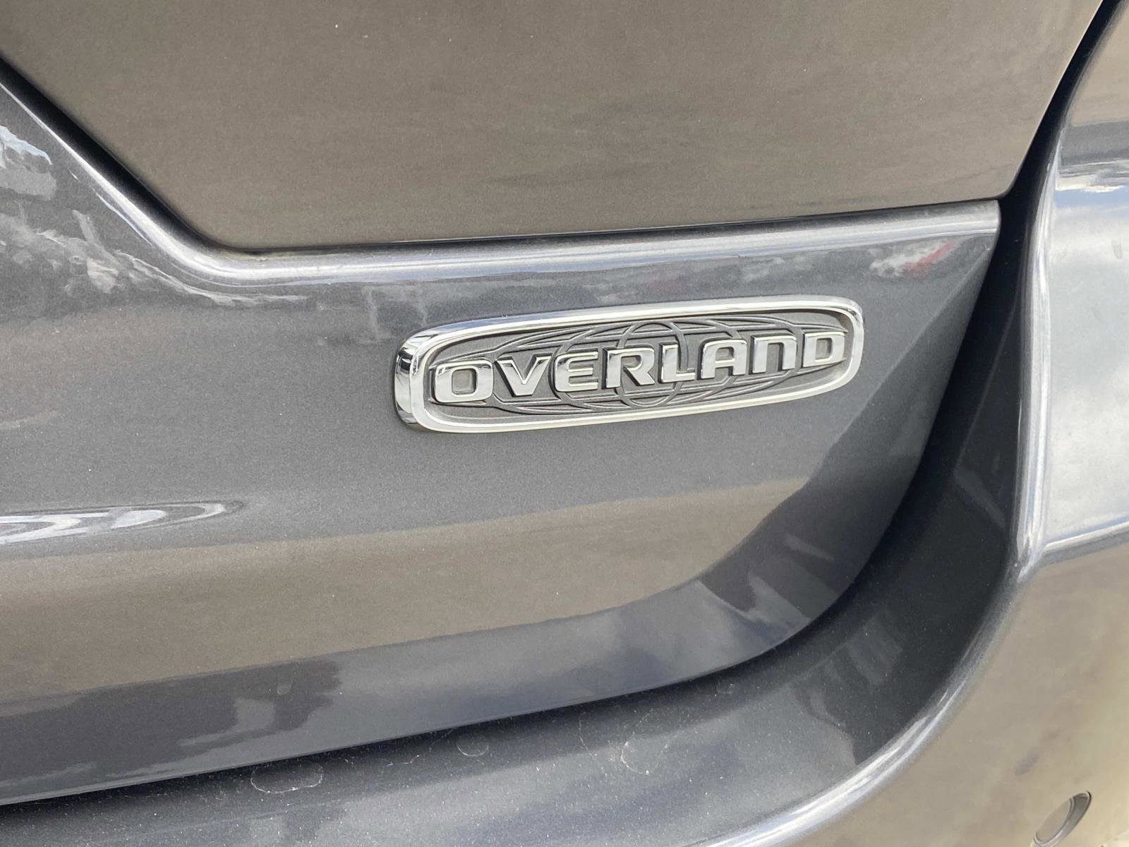 Used 2022 Jeep Grand Cherokee Overland w/ MOPAR Finishing Package image 7