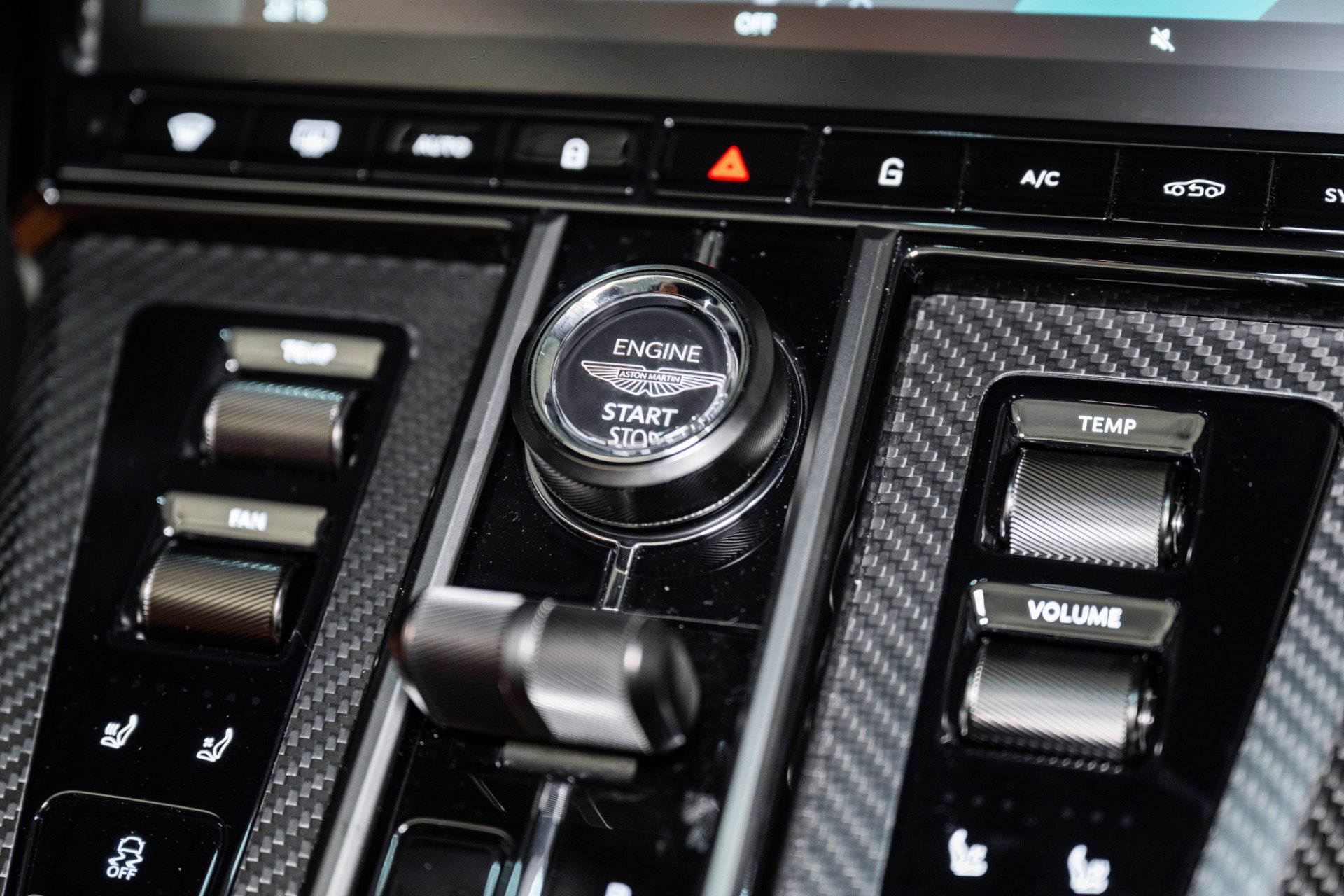 New 2026 Aston Martin V8 Vantage Roadster image 26