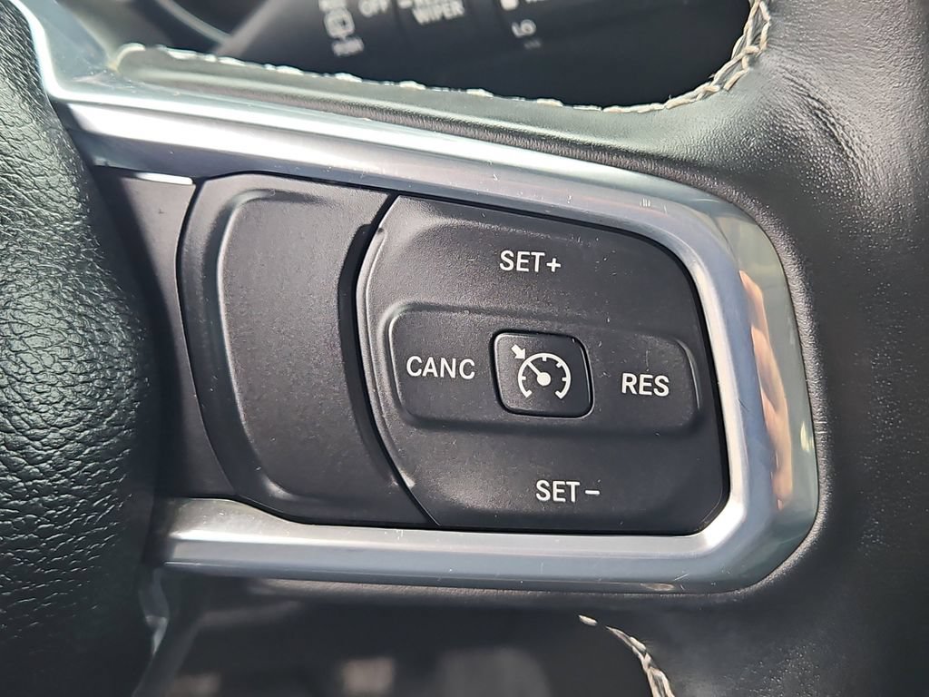 Used 2023 Jeep Wrangler Unlimited Sahara w/ Cold Weather Group AWD/4WD image 29