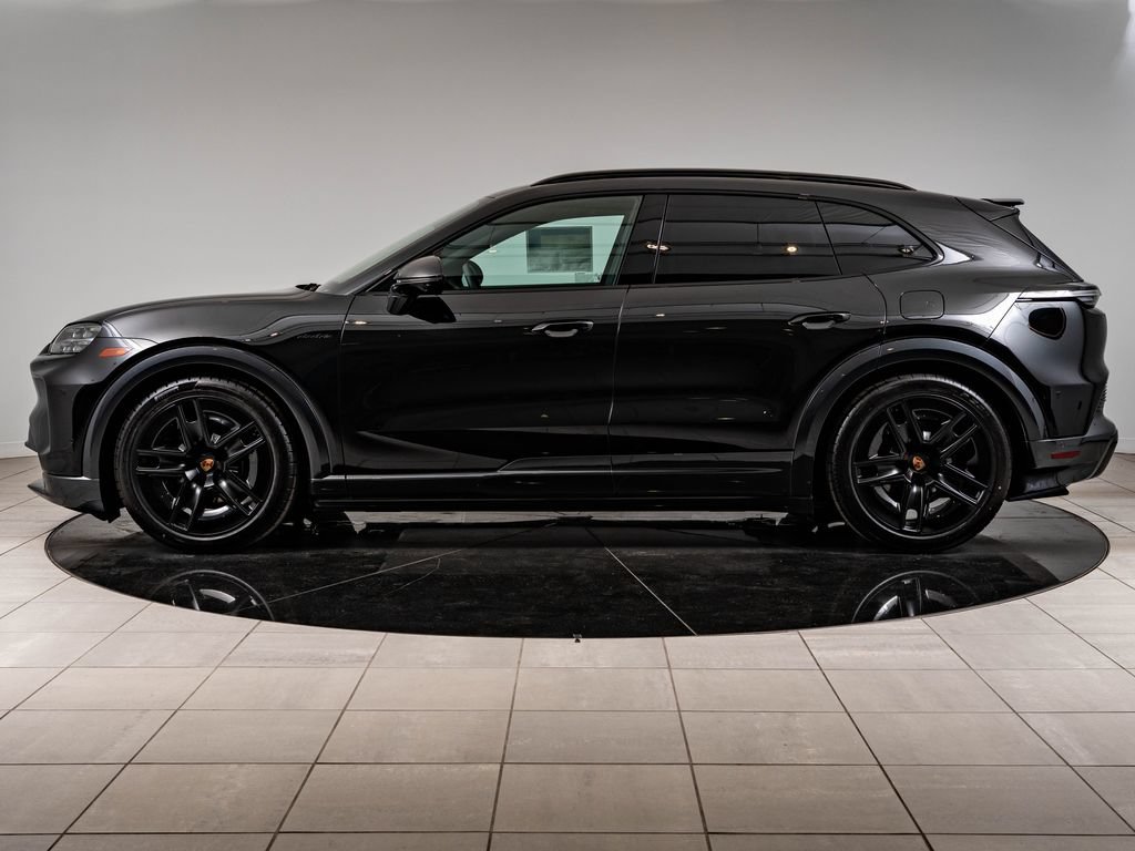 New 2026 Porsche Cayenne Electric AWD/4WD image 2