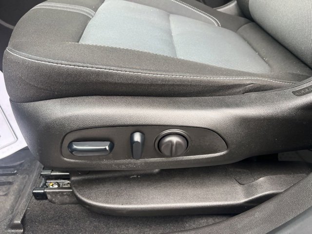 Used 2025 Chevrolet Blazer LT w/ Convenience Package image 22