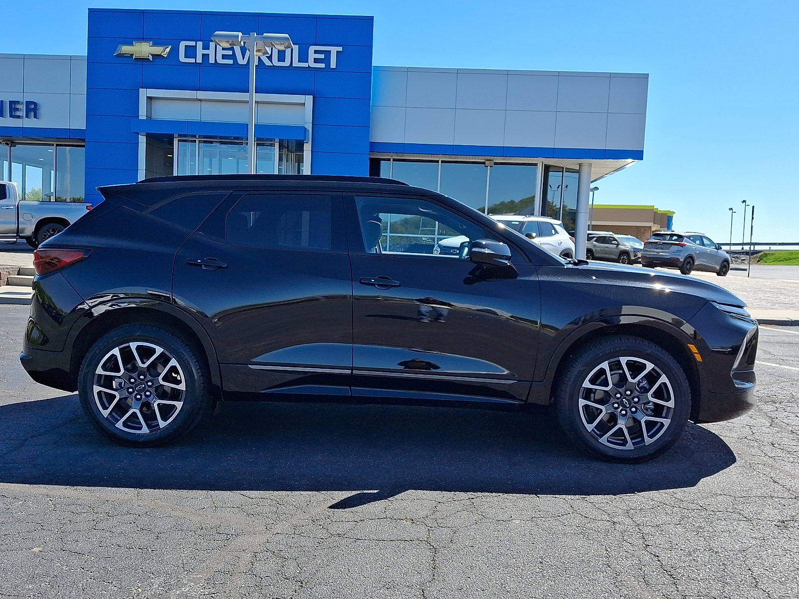 Certified 2025 Chevrolet Blazer RS w/ Driver Confidence II Package AWD/4WD image 7