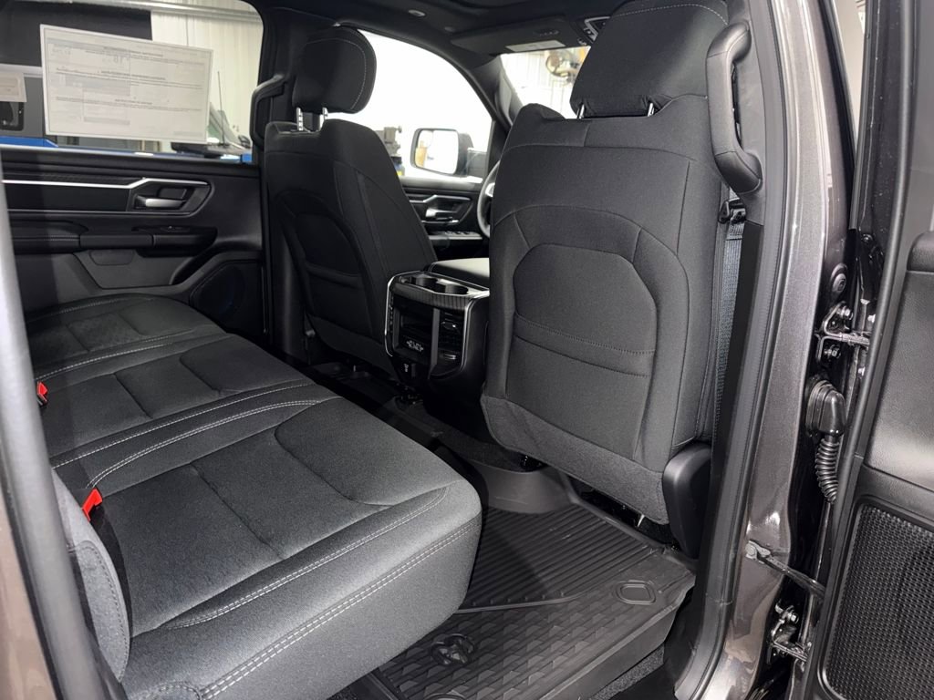 New 2026 RAM 1500 Big Horn AWD/4WD image 16