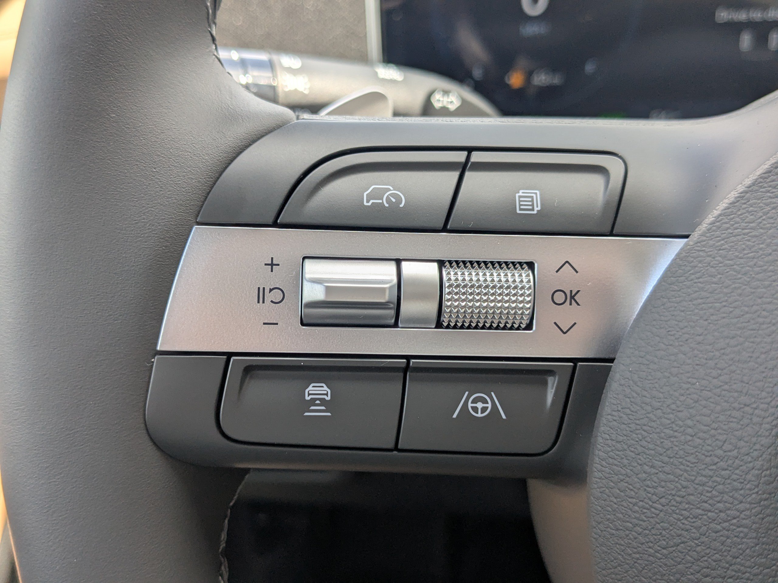 New 2025 Hyundai Sonata Limited FWD image 23