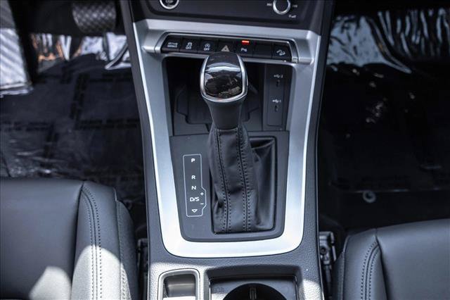 Certified 2024 Audi Q3 2.0T Premium Plus AWD/4WD image 19