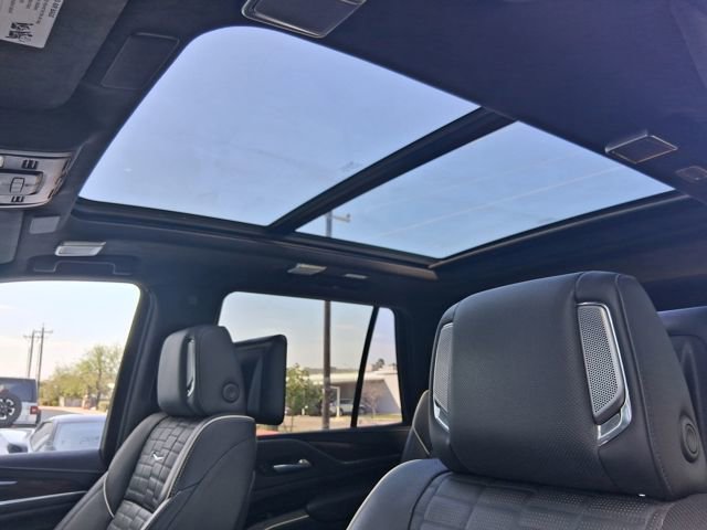 Used 2023 Cadillac Escalade Sport Platinum AWD/4WD image 23