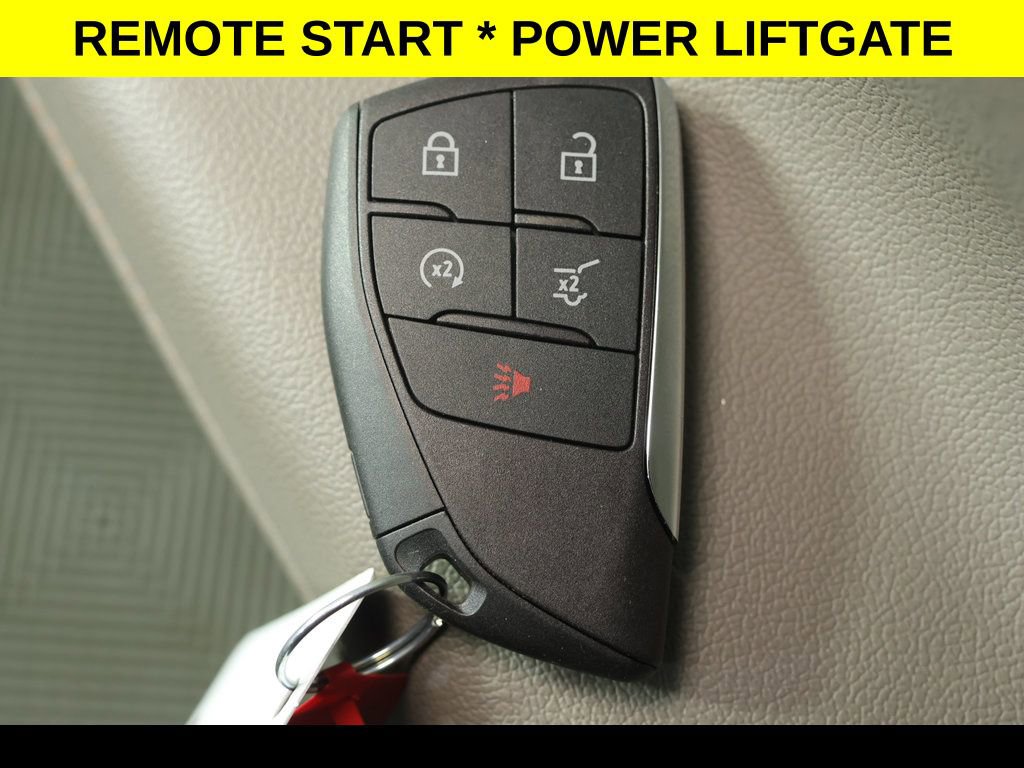 Used 2025 Chevrolet Traverse LT image 7