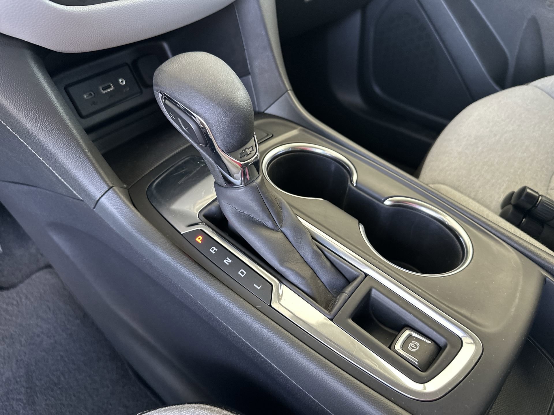 Used 2022 Chevrolet Equinox LT FWD image 15