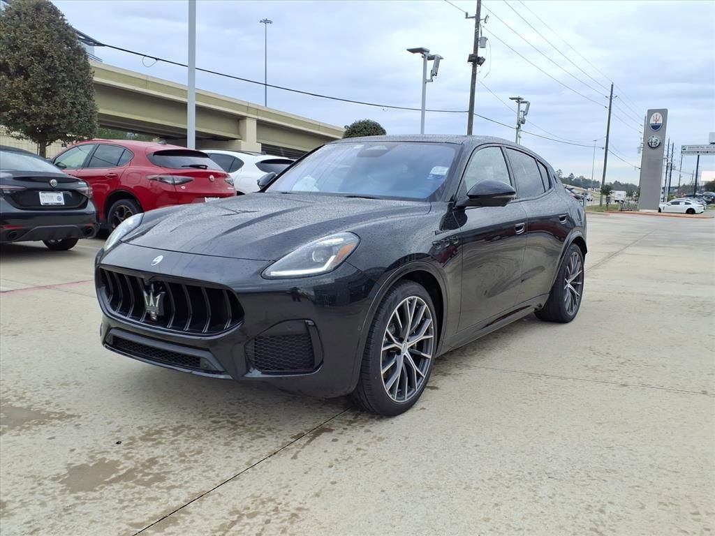 New 2026 Maserati Grecale Modena image 2
