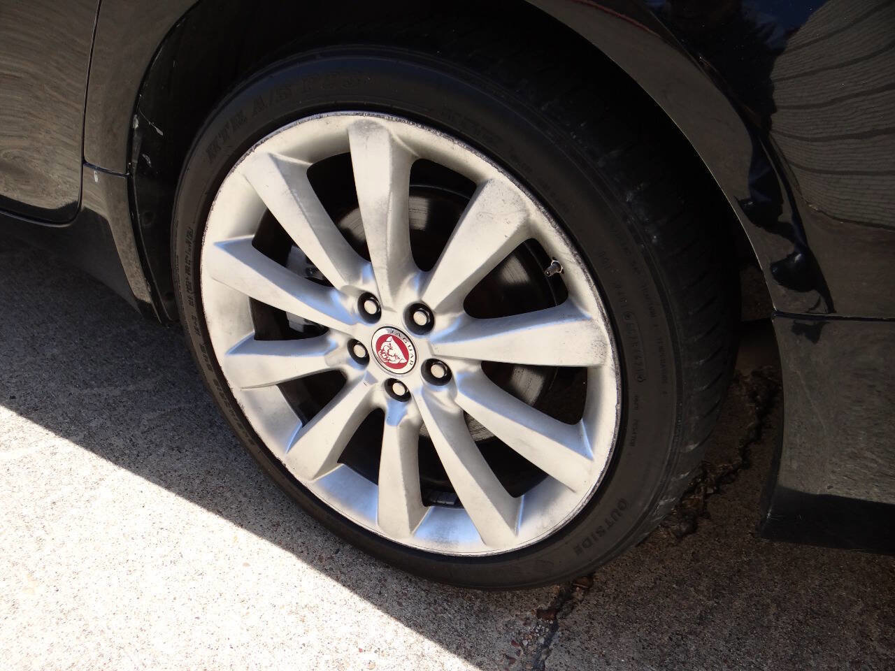 Used 2014 Jaguar XF 3.0 image 29