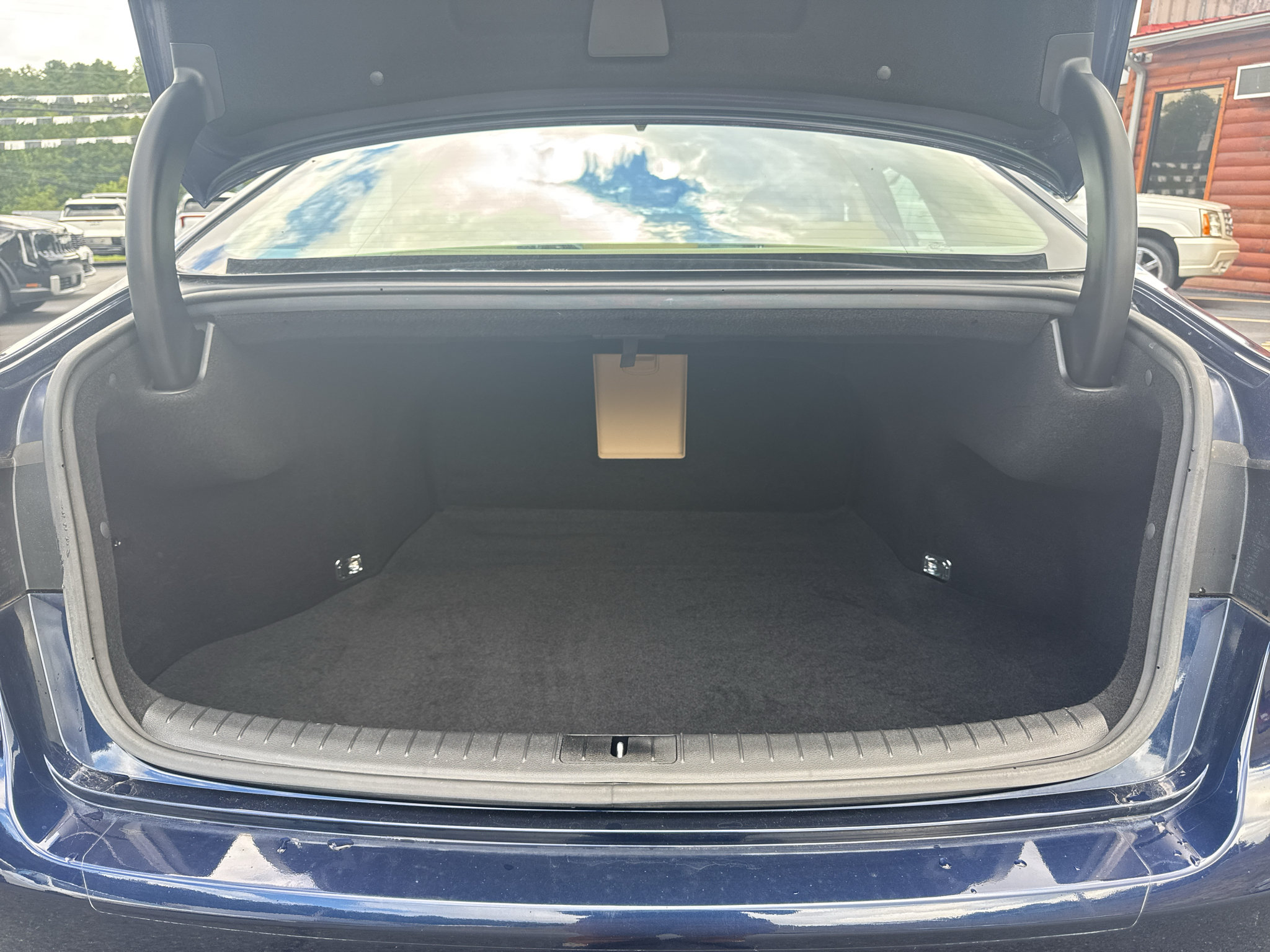 Used 2019 Genesis G80 3.8 RWD image 15