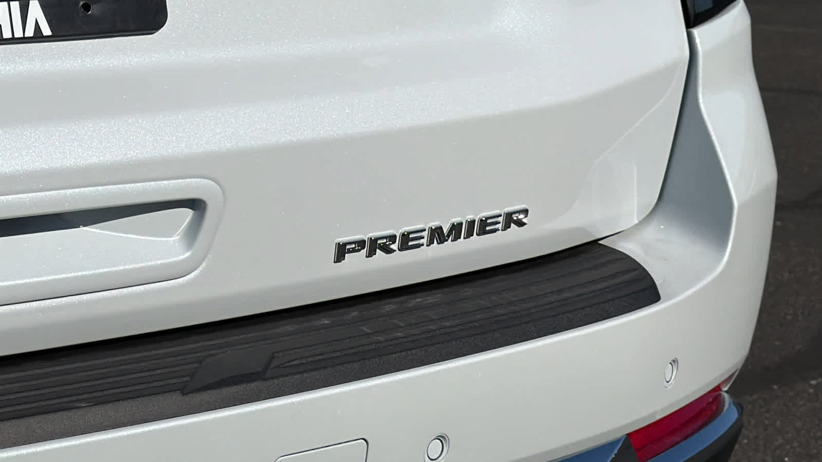 New 2026 Chevrolet Suburban Premier w/ Sun And Tow Package AWD/4WD image 28