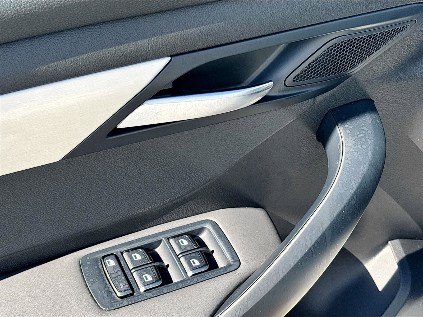 New 2025 VinFast VF 8 Plus image 18