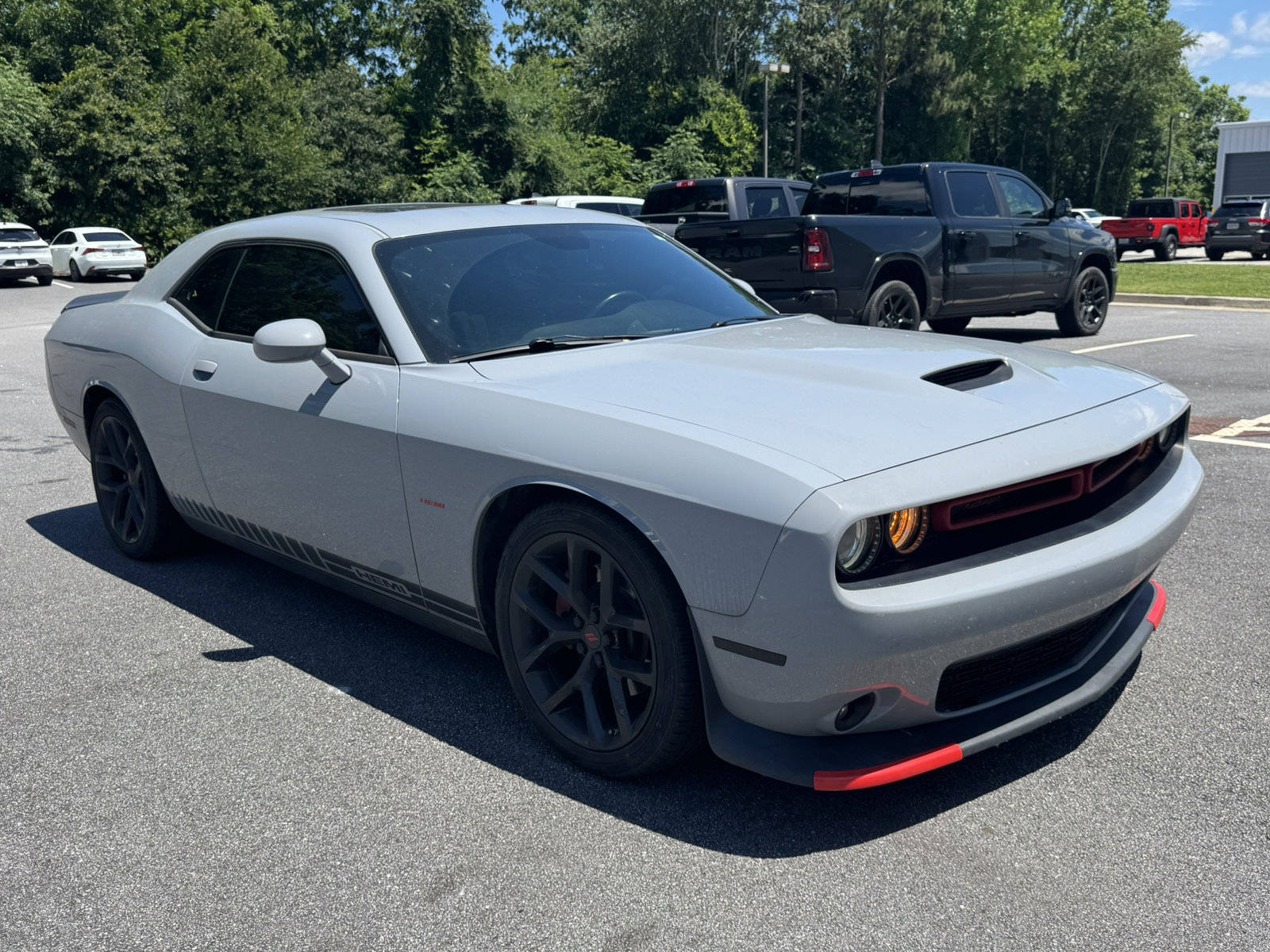 Used 2022 Dodge Challenger R/T w/ Blacktop Package RWD image 3