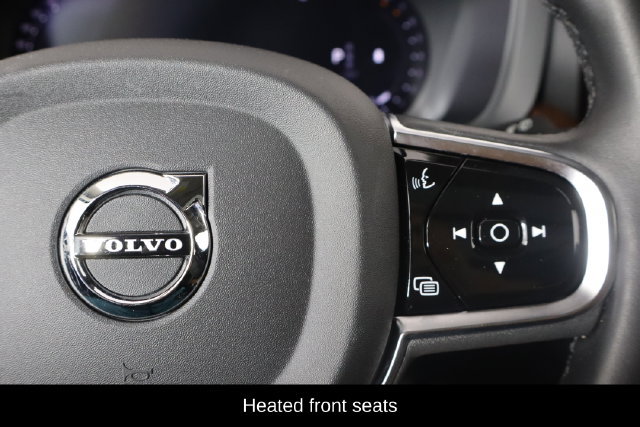 Used 2024 Volvo XC60 B5 Plus AWD/4WD image 8